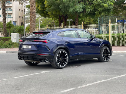 Lamborghini URUS 2021